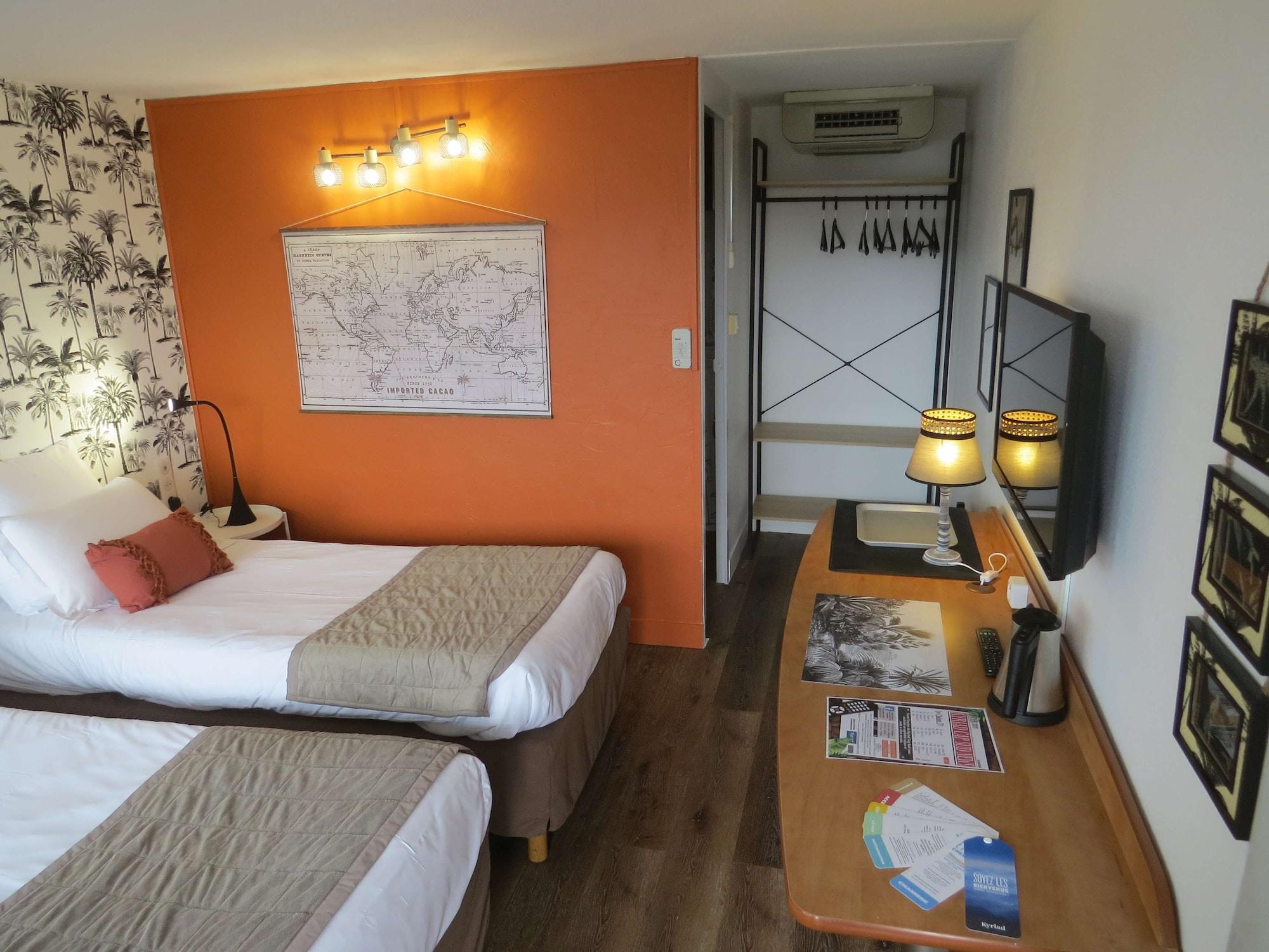 Hotel Kyriad Cap Sud Avignon Exteriör bild